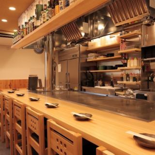 カウンターは特等席っ☆カップルやご夫婦でのデート使いでのリピートも高いです。出張、観光の方にも◎2024.6/10(月)リニューアルオープン