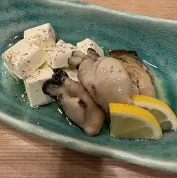 크림치즈와 굴의 올리브 절임