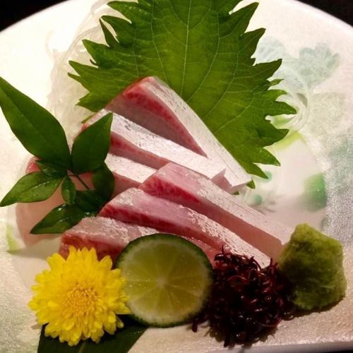 冬季黃尾魚刺身