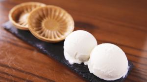 Ice cream mochi plate