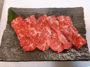 Kuroge Wagyu beef short ribs (3 pieces)