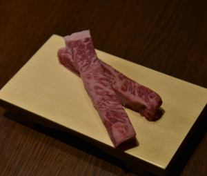 Japanese black beef sirloin (2 pieces)