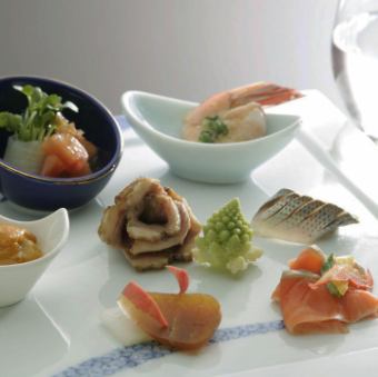 Chef's choice course: Refined seasonal cuisine made with carefully selected fresh fish, high-quality ingredients, and seasonal ingredients (11,000 yen)