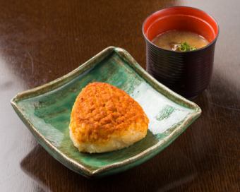 Sea urchin rice balls