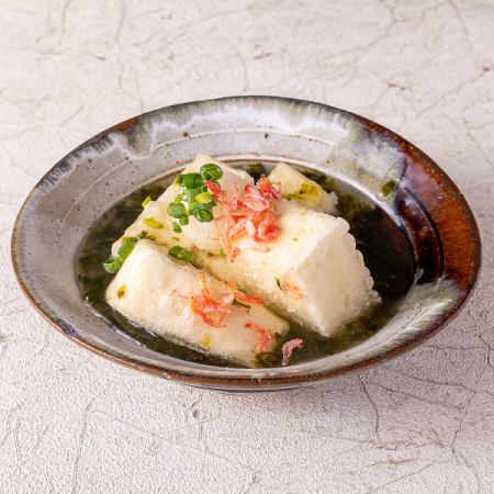 揚げ出し豆腐 - 小海老と青さ餡かけ -