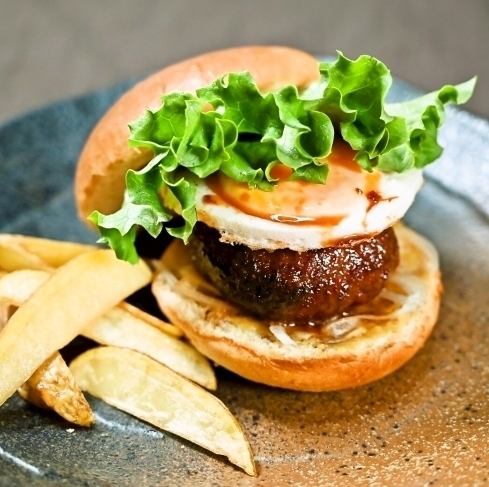 三島西麓牛照り焼きバーガーランチ