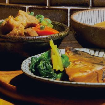 [2 hours of all-you-can-drink included] Enjoy side dishes and seasonal flavors with the "Evening Drink Satisfaction Course" for 5,000 yen