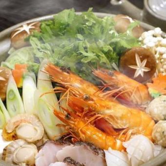 Enjoy seasonal fresh fish...≪Seafood hot pot course≫ 2 hours all-you-can-drink included 6,000 yen (tax included) [Reservation required by the day before]