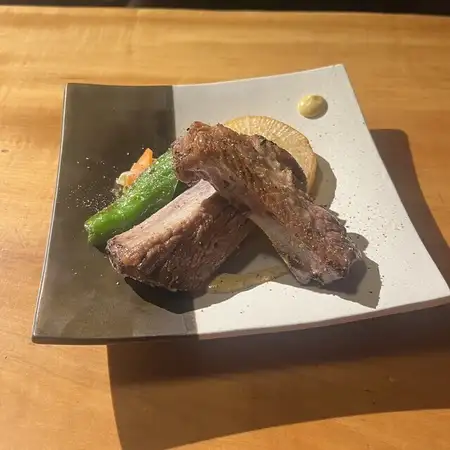 三元豚スペアリブの窯焼き 柚子マスタード