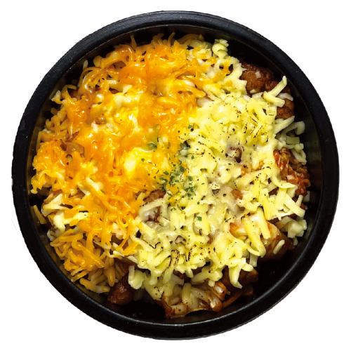 Stone-grilled Cheese Dakgalbi Rice Bowl (single item)