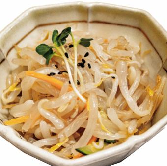 Bean sprouts namul