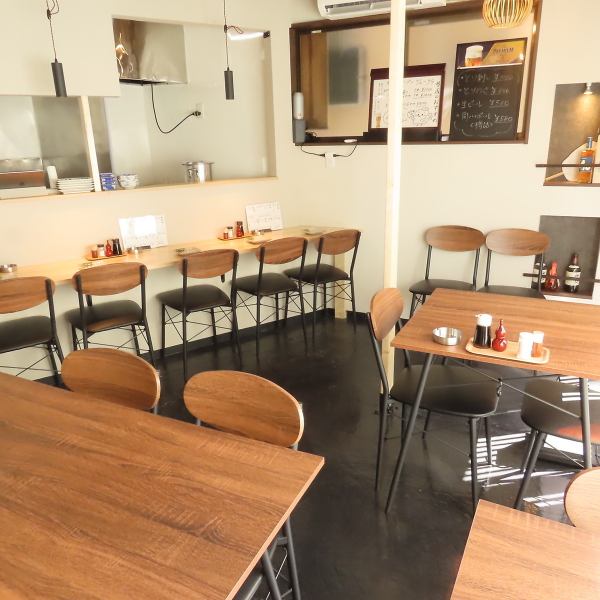 当店では、9名様～14名様のグループで貸切利用が可能となっております！アットホームな雰囲気の中で、特別な時間をお過ごしいただけます。電話または店頭での予約を受け付けているので、お気軽にお問い合わせください♪友人や仲間との集まりに最適な空間で、思い出に残るひとときをお楽しみくださいませ。