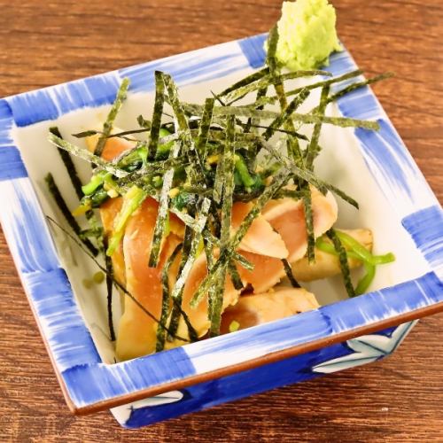 自慢の鶏料理を味わえる！