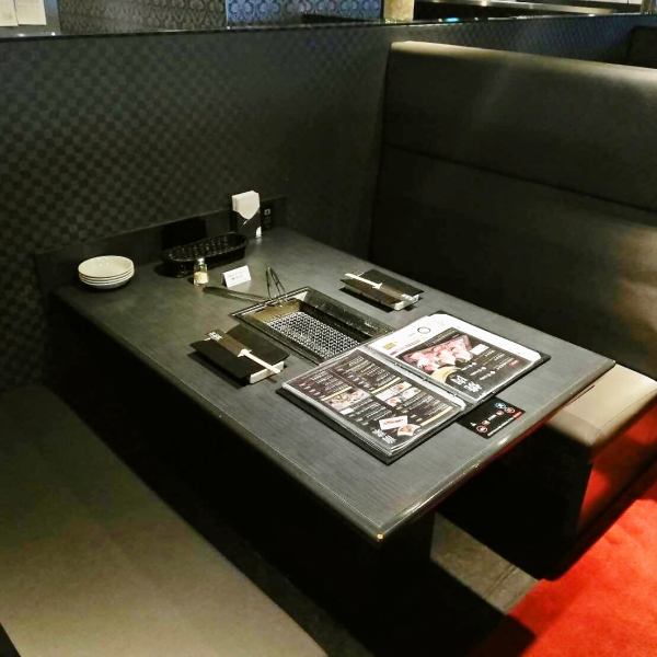 Once you step inside the room, you will find a high-quality designer space.Two yakiniku dates in a beautiful store and a night view location ♪ It is also ideal for special occasions such as birthdays and anniversaries.Hospitality with delicious Korean food of vegetables and grilled Japanese beef.A 1-minute walk from the east exit of Shinjuku Station, please spend a memorable time at our shop with excellent access.