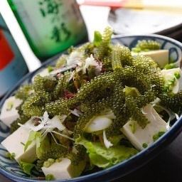 [純沖繩]海藻沙拉配海葡萄和海島豆腐