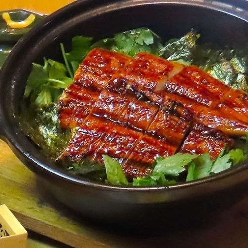 Eel and clay pot rice