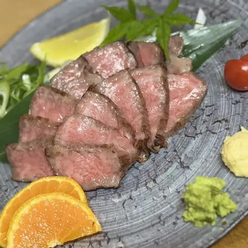 和牛の炙り刺