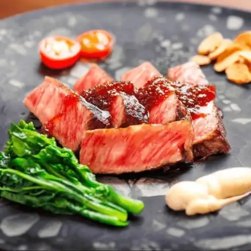 お酒との相性バツグン◎創作肉料理をご用意！