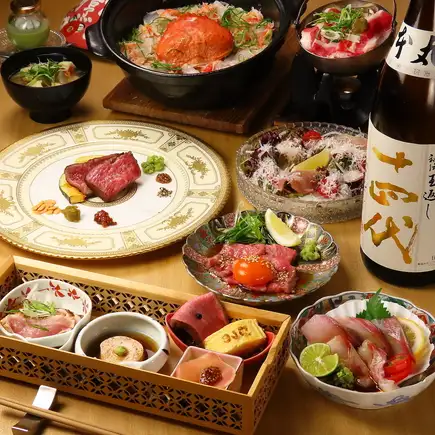 【適用於重要商務晚宴和招待 | 僅限餐飲】 頂級九道菜套餐，包括上等和牛西冷牛排和用陶罐烹製的奢華雪蟹飯。