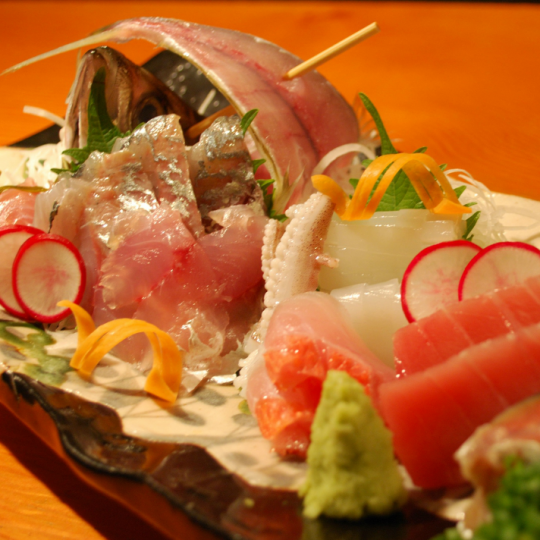 Assorted sashimi (for 2 people or more)