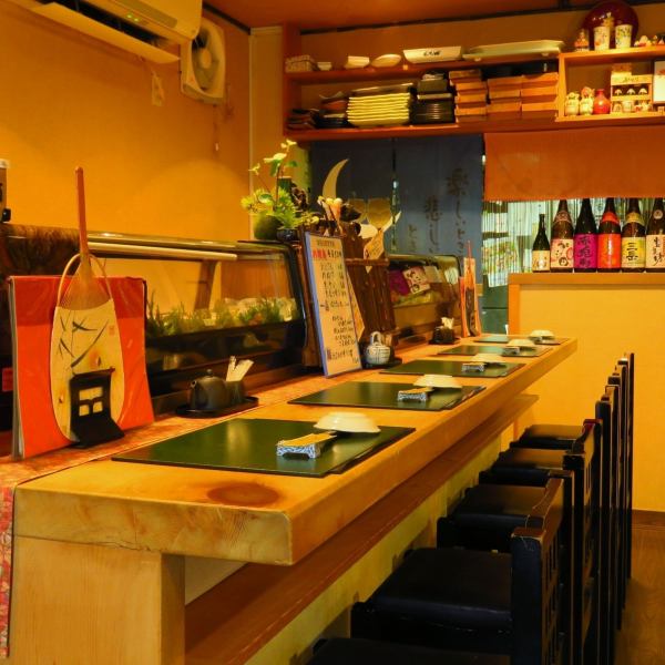 There are 5 seats in the counter seat.We are looking forward to seeing the counter seat where you can enjoy sushi in the near future !! Please see the handful of craftsmen ♪ We will also talk about the recommendation for the day.