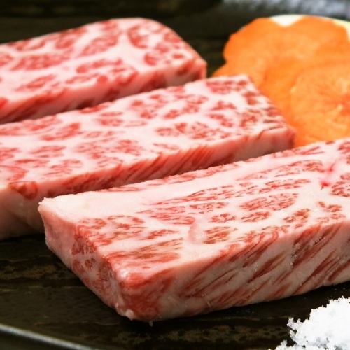 【絶対食べたい！】特選カルビ！A5ランクの黒毛和牛をコスパ良く堪能！1人前1738円(税込)