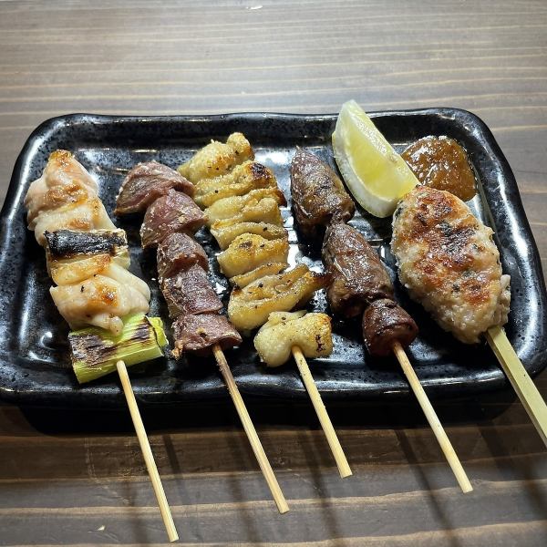 ■It's a great deal because you can enjoy various parts at once! "5 pieces of Omakase Kushiyaki"