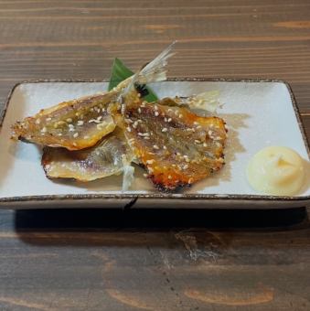 乾竹莢魚 / 炸蠶豆