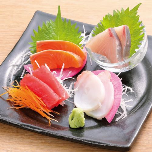 Assortment of 4 types of sashimi