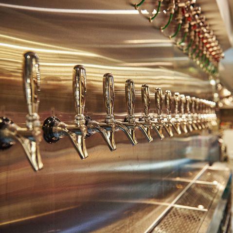 More than 10 types of tap beer staggering in the counter !!