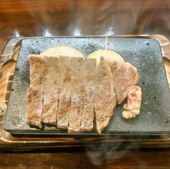 ★黒毛和牛のサーロイン石焼きステーキ