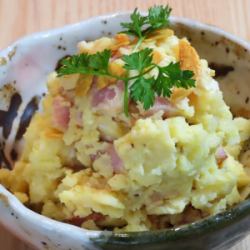 수제 감자 샐러드