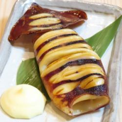 항아리 오징어의 국물 간장 구이