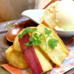 구운 고구마와 바닐라 아이스