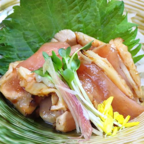 地鶏頭のユッケ