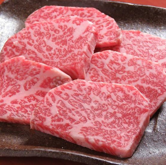 모모엔의 고집 뽑은 맛있는 고기를 즐겨주세요!