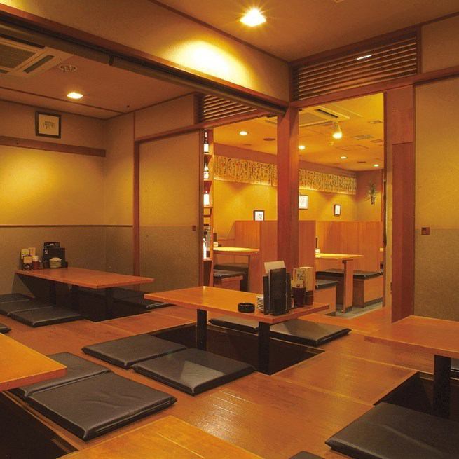 Have a banquet with a raised seating area for up to 34 people♪ Courses start at 2,980 yen