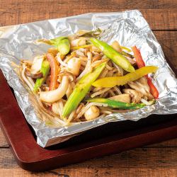 蘑菇芦笋配黄油和酱油