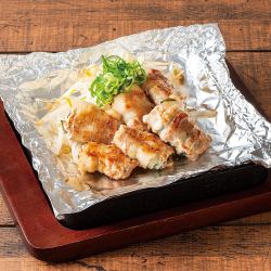 紫苏叶包裹的五花肉