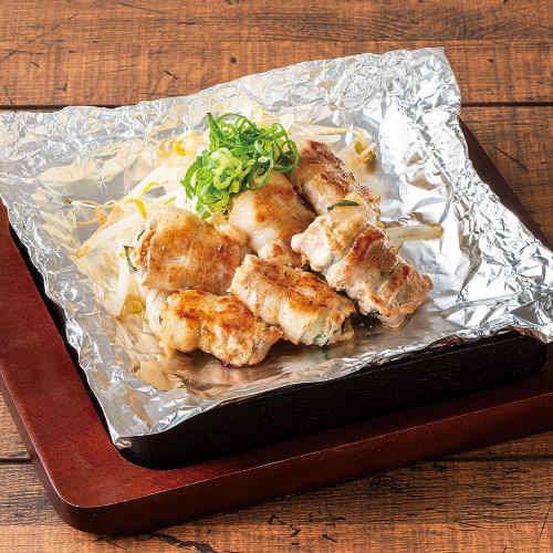 紫苏叶包裹的五花肉