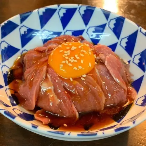 焼き鳥・焼きとんだけじゃない！低温調理した刺身も！