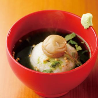 最好的未加工的紫菜炒饭<南杏李，烤三文鱼，蛤s，海带tsukudani，抹布海带>