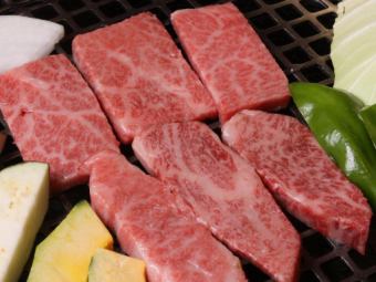 【人气！】上排骨、上腰肉等8道菜品！6,000日元套餐