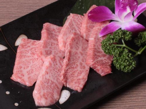[Complete quantity limited] Japanese black beef upper rib