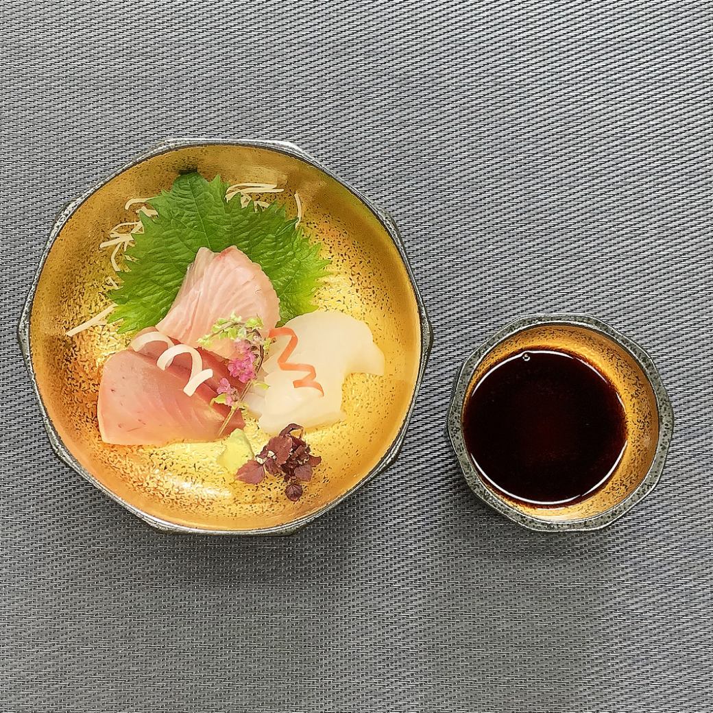 当店は、七五三などの慶事や法事などのお食事の席にも対応可能。