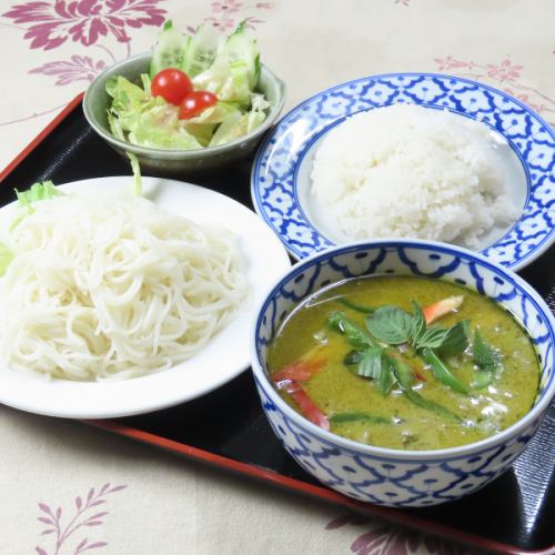 【◇濃厚ココナッツ仕立て◇】青唐辛子の刺激とハーブ香るクリーミーグリーンカレー