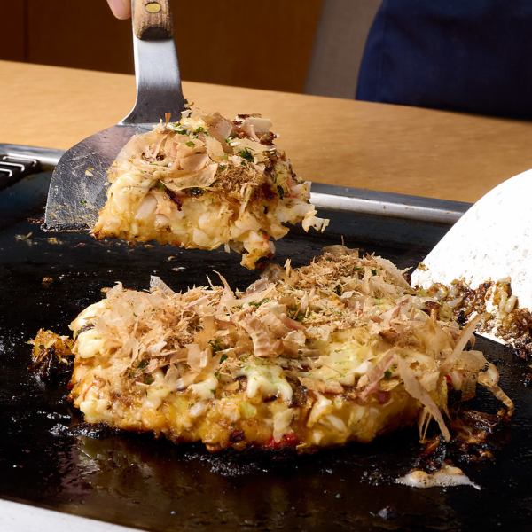 各種もんじゃ焼き・お好み焼きご用意しております！