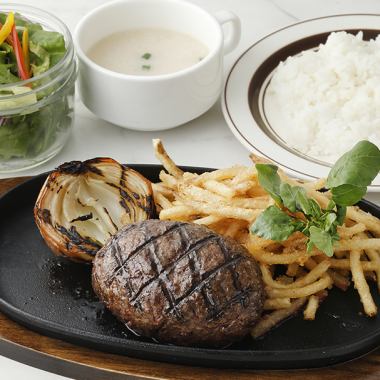 【ネット予約限定】国産牛100%ハンバーグ贅沢ディナーセット♪1ドリンク付2,500円！