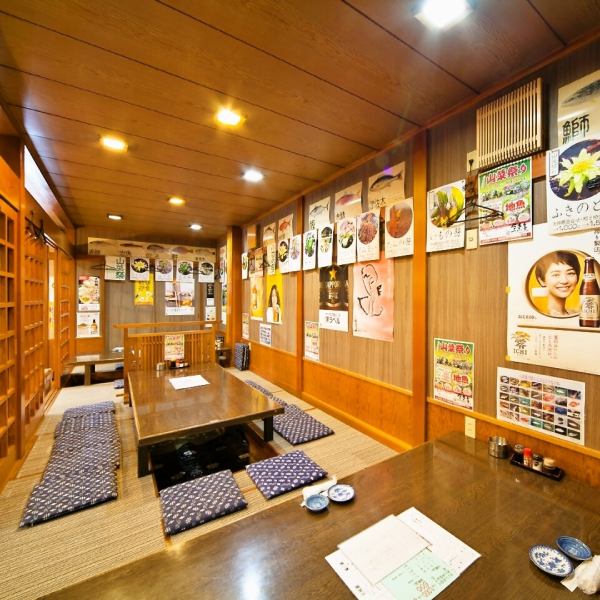 【Seats for Ozaki can be used for up to 24 people!】 Three tables of digging tatami for 6 to 8 people.Remove the partition, accommodate up to 24 people.Banquet plan which feels plenty of taste of season is also 3000 yen.Farewell reception party, company banquet and perfect for launch.Recommended for an athletic party.