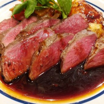 【特選A5黒毛和牛が楽しめる】スペシャルビストロコース2デザート付き全4品8,000円(税込8,800円)